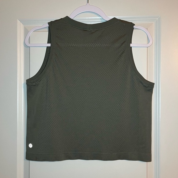 Lululemon Swiftly Breathe Crop Tank in New York / Grey Sage Size 6 / 8 - Picture 7 of 7